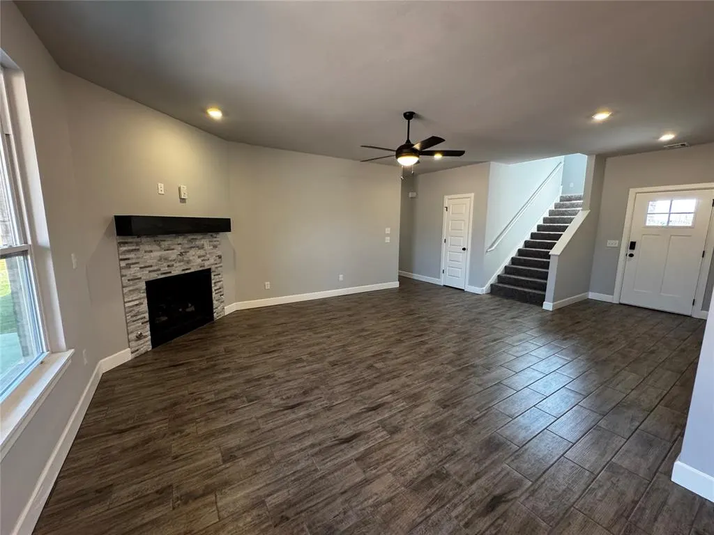 Photo 3 — 1300 Lighthorsemen Way, Choctaw, OK 73020