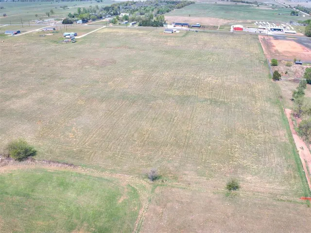 Photo 7 — 14675 W Crescent Dover Road, Crescent, OK 73028