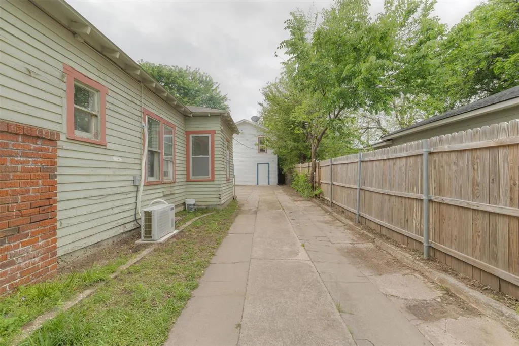 Photo 5 — 1946 NW 15th Street, Oklahoma City, OK 73106