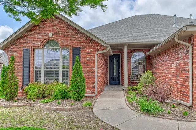 Photo 4 — 12509 Jacinth Court, Oklahoma City, OK 73170