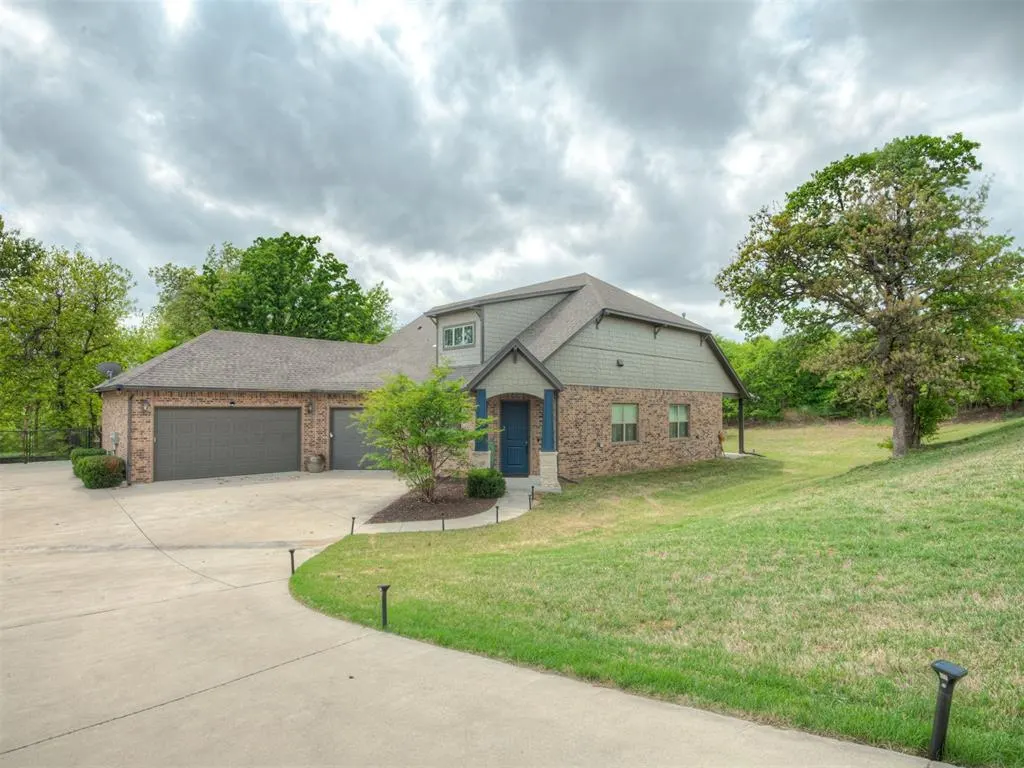 Front exterior — 15200 SE 57th Street, Choctaw, OK 73020