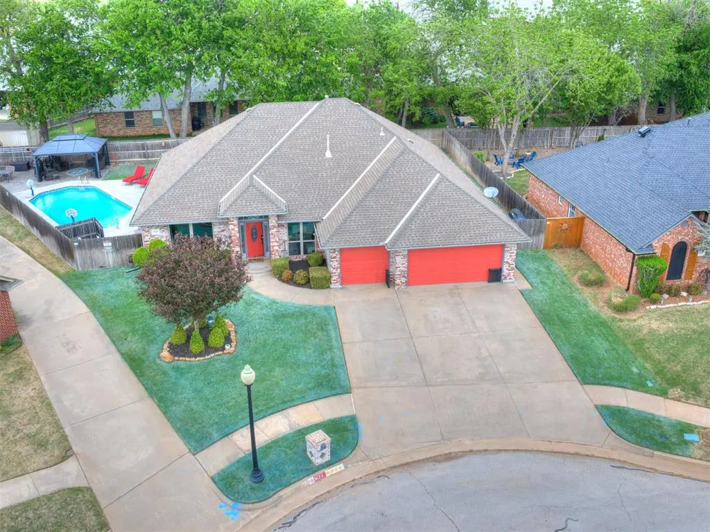 Photo 2 — 3625 SW 127th Street, Oklahoma City, OK 73170