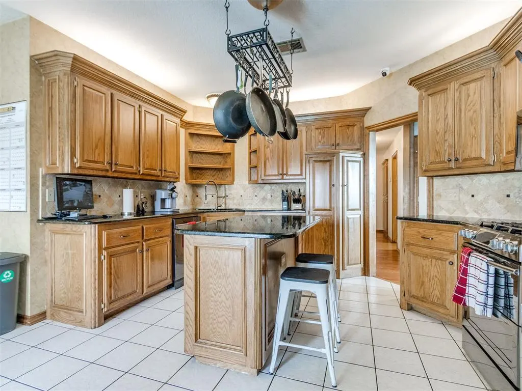 Photo 10 — 3625 SW 127th Street, Oklahoma City, OK 73170