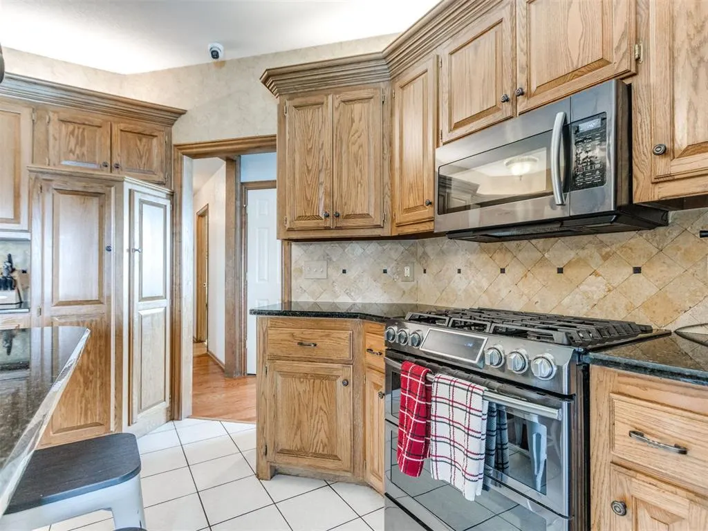 Photo 11 — 3625 SW 127th Street, Oklahoma City, OK 73170