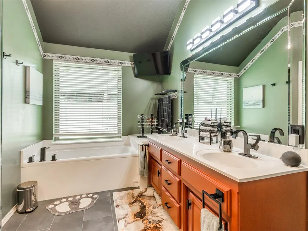 Photo 16 — 3625 SW 127th Street, Oklahoma City, OK 73170
