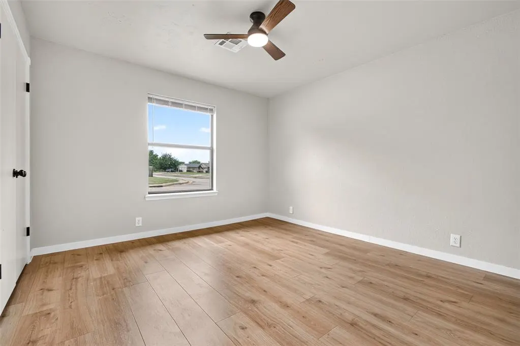 Photo 18 — 605 Cinnamon Drive, Edmond, OK 73003