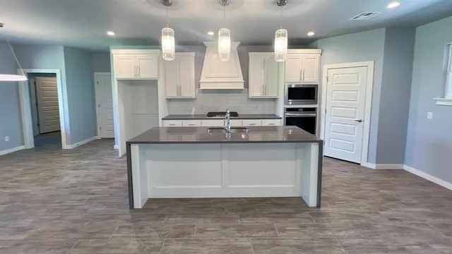 Photo 6 — 206 Olde Mill Court, Jones, OK 73049