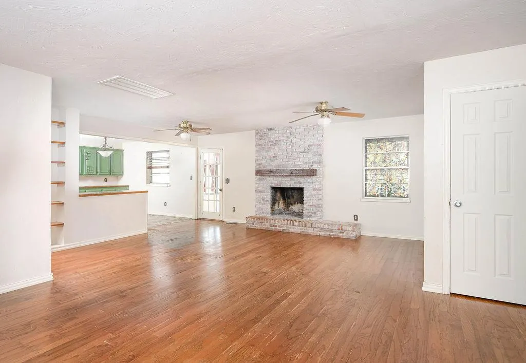 Photo 4 — 6112 N Allison Drive, Oklahoma City, OK 73112