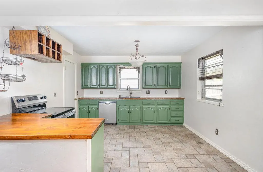 Photo 13 — 6112 N Allison Drive, Oklahoma City, OK 73112