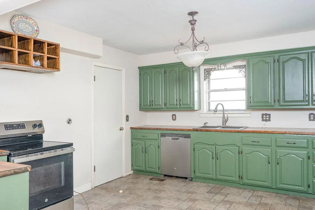 Photo 15 — 6112 N Allison Drive, Oklahoma City, OK 73112