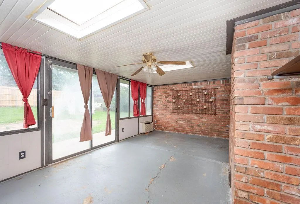 Photo 20 — 6112 N Allison Drive, Oklahoma City, OK 73112