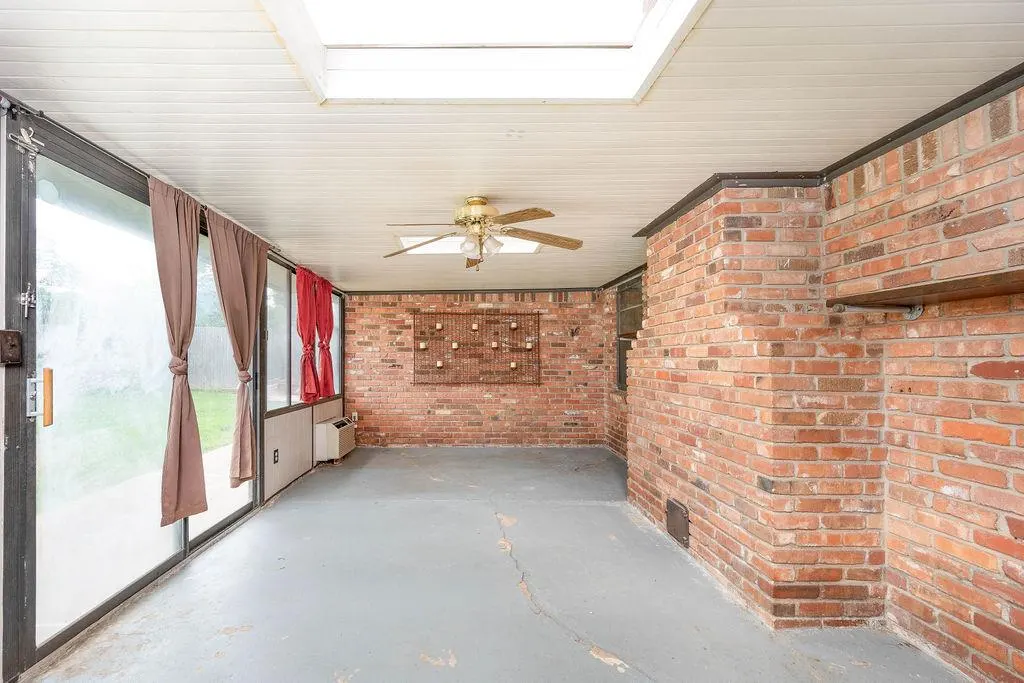 Photo 21 — 6112 N Allison Drive, Oklahoma City, OK 73112