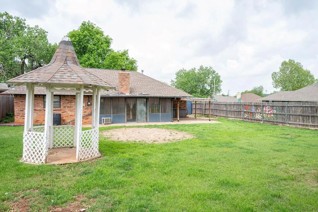 Photo 41 — 6112 N Allison Drive, Oklahoma City, OK 73112