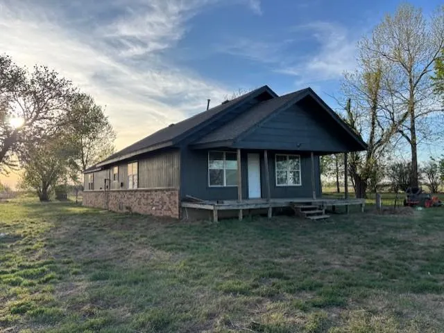 Photo 2 — 29094 County Street 2530 Road, Fort Cobb, OK 73038