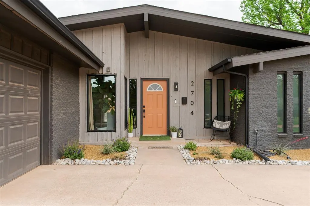 Photo 3 — 2704 NW 120th Terrace, Oklahoma City, OK 73120