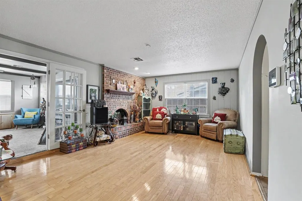 Photo 7 — 8120 NW 25th Street, Bethany, OK 73008