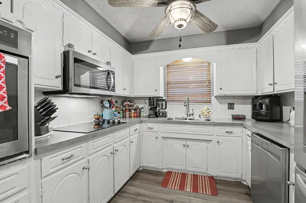 Photo 10 — 8120 NW 25th Street, Bethany, OK 73008
