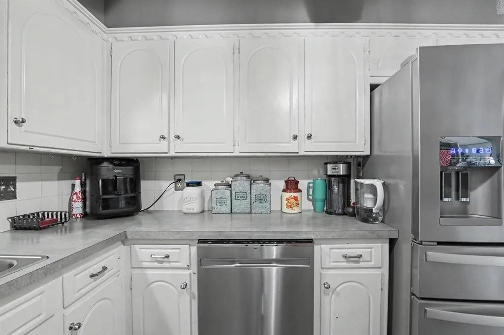 Photo 13 — 8120 NW 25th Street, Bethany, OK 73008