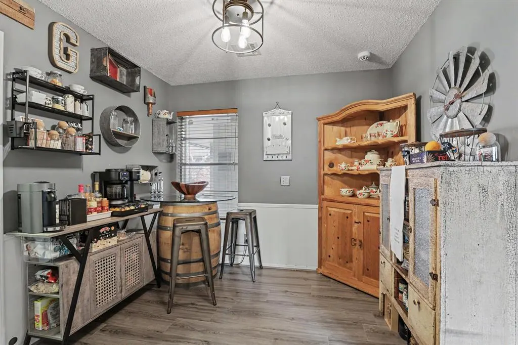 Photo 14 — 8120 NW 25th Street, Bethany, OK 73008