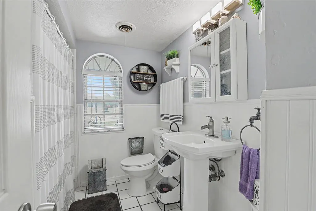Photo 20 — 8120 NW 25th Street, Bethany, OK 73008
