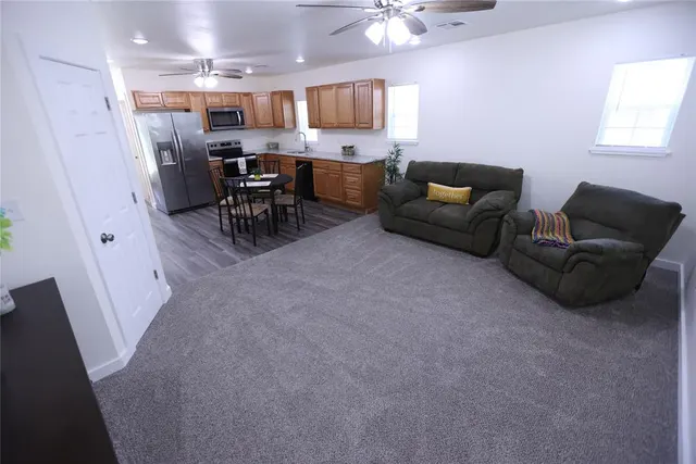 Photo 6 — 1516 S 16th, Chickasha, OK 73018