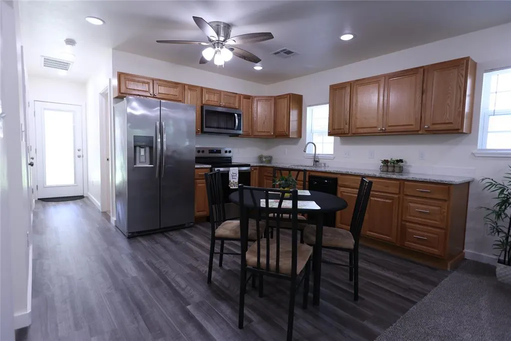Photo 11 — 1516 S 16th, Chickasha, OK 73018