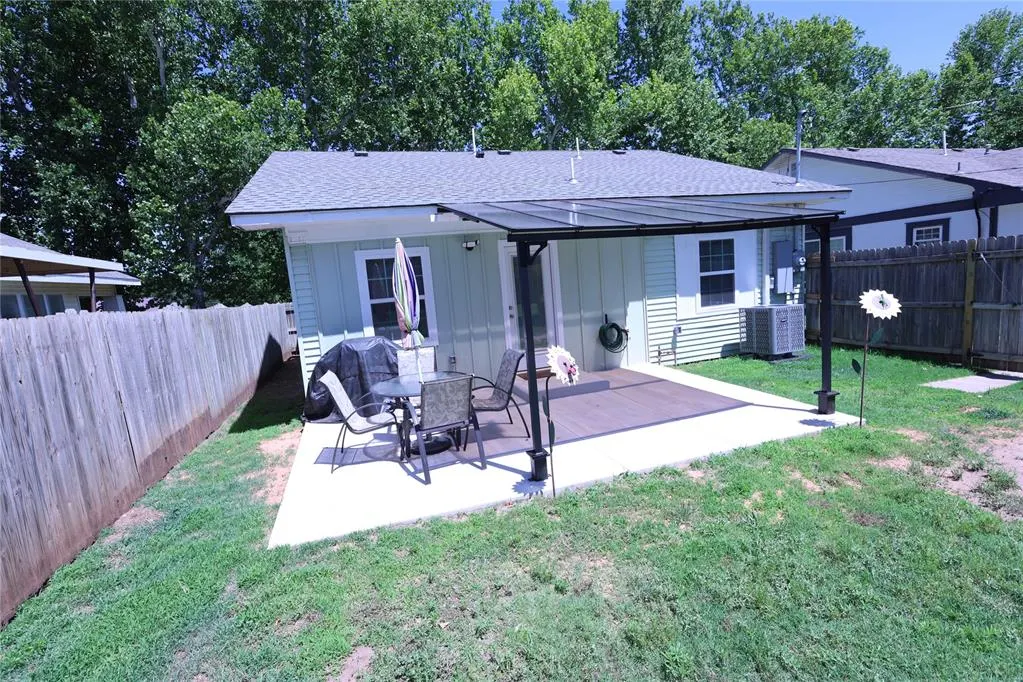 Photo 39 — 1516 S 16th, Chickasha, OK 73018