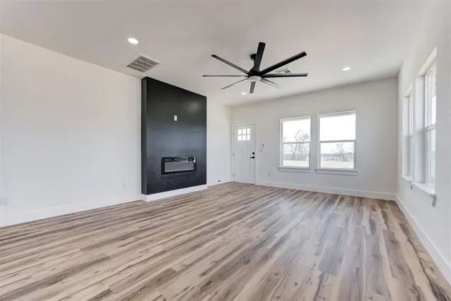 Photo 7 — 817 NW 89th Street, Oklahoma City, OK 73114