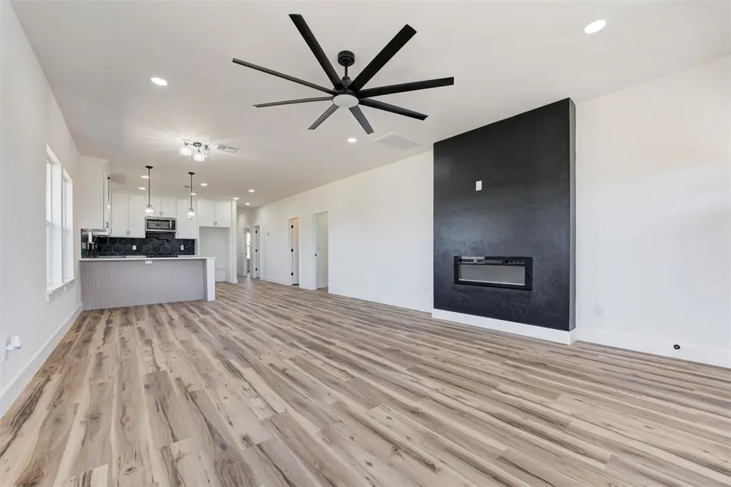 Photo 8 — 817 NW 89th Street, Oklahoma City, OK 73114