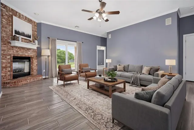 Photo 7 — 3012 Twin Lake Drive, Moore, OK 73165
