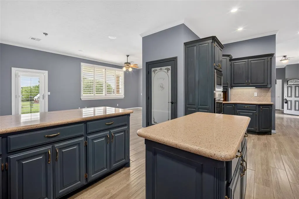 Photo 11 — 3012 Twin Lake Drive, Moore, OK 73165