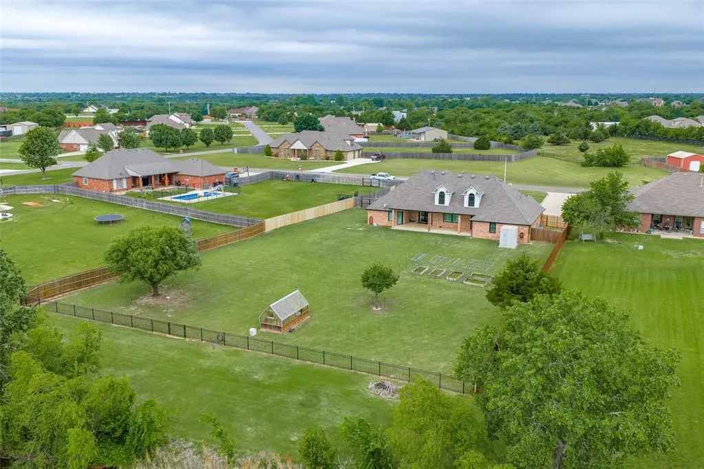 Photo 37 — 3012 Twin Lake Drive, Moore, OK 73165