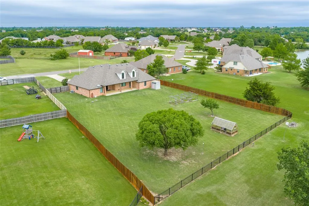 Photo 38 — 3012 Twin Lake Drive, Moore, OK 73165