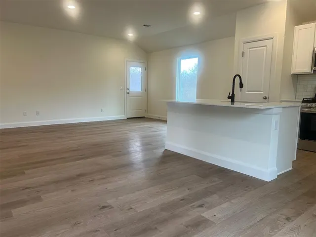 Photo 4 — 2033 Brush Creek Way, Newcastle, OK 73065