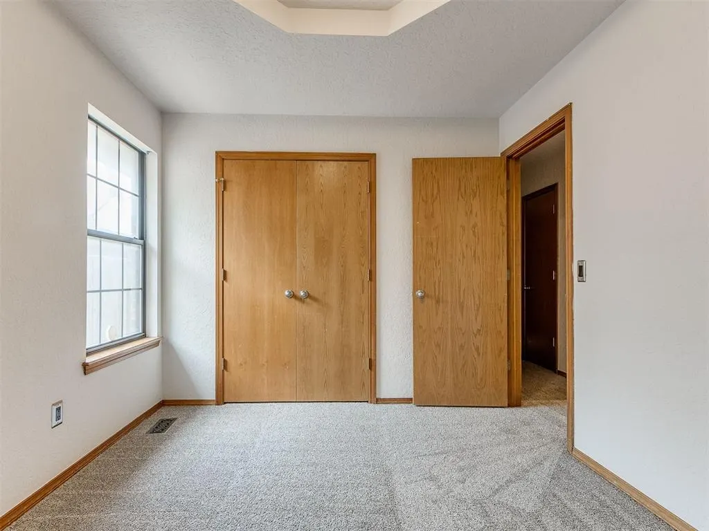 Photo 39 — 8213 Wilshire Ridge Drive, Oklahoma City, OK 73132