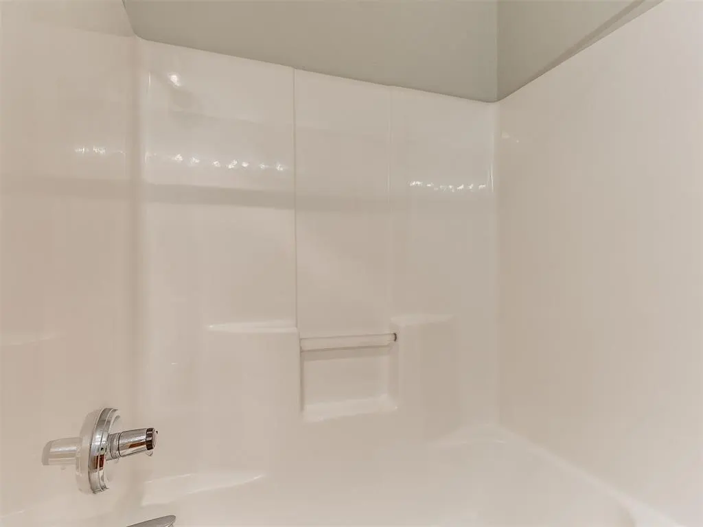 Photo 42 — 8213 Wilshire Ridge Drive, Oklahoma City, OK 73132