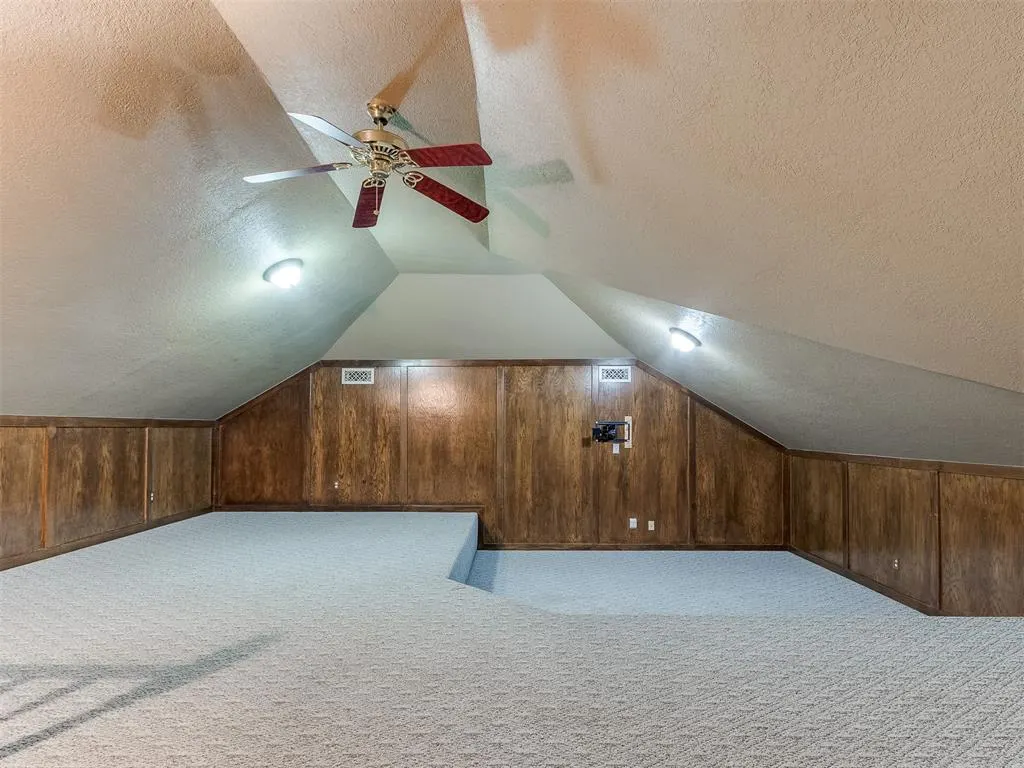 Photo 24 — 8213 Wilshire Ridge Drive, Oklahoma City, OK 73132