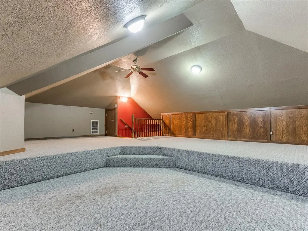 Photo 25 — 8213 Wilshire Ridge Drive, Oklahoma City, OK 73132