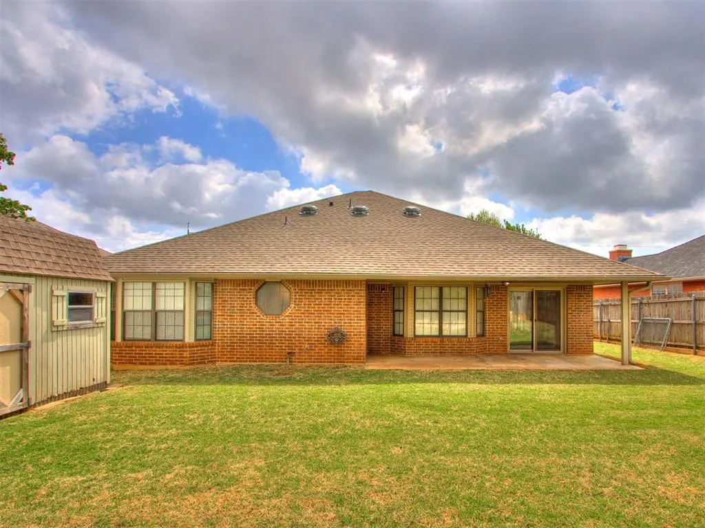 Photo 46 — 8213 Wilshire Ridge Drive, Oklahoma City, OK 73132
