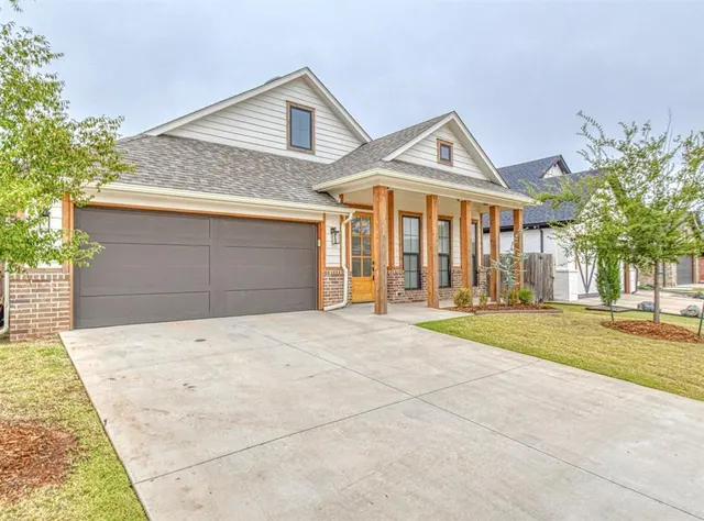 Front exterior — 2433 NW 179th Street, Edmond, OK 73012