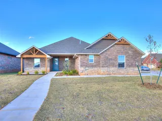Sold home at 2915 Summit Hollow Circle