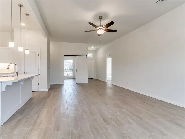 Photo 7 — 1108 Redwood Creek Drive, Yukon, OK 73099