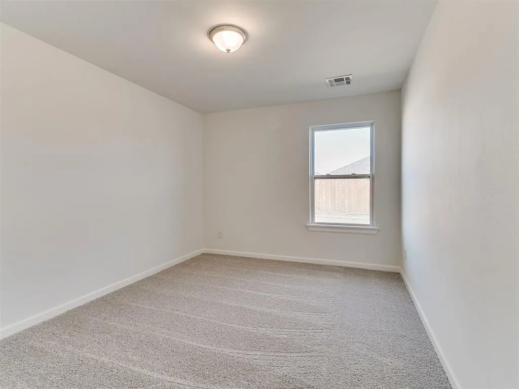 Photo 17 — 1108 Redwood Creek Drive, Yukon, OK 73099