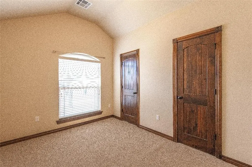 Photo 17 — 12108 Chesterfield Lane, Oklahoma City, OK 73173