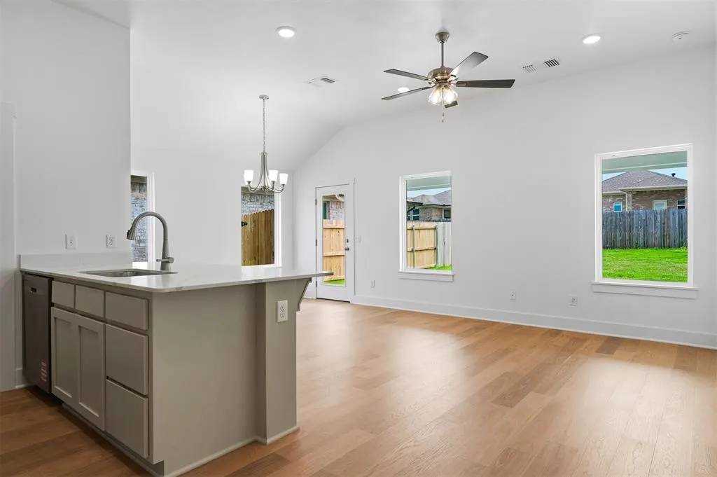 Photo 9 — 260 Woodrock Street, Harrah, OK 73045