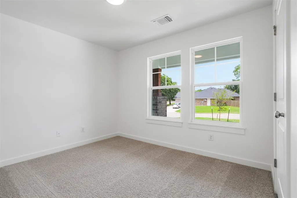 Photo 18 — 260 Woodrock Street, Harrah, OK 73045