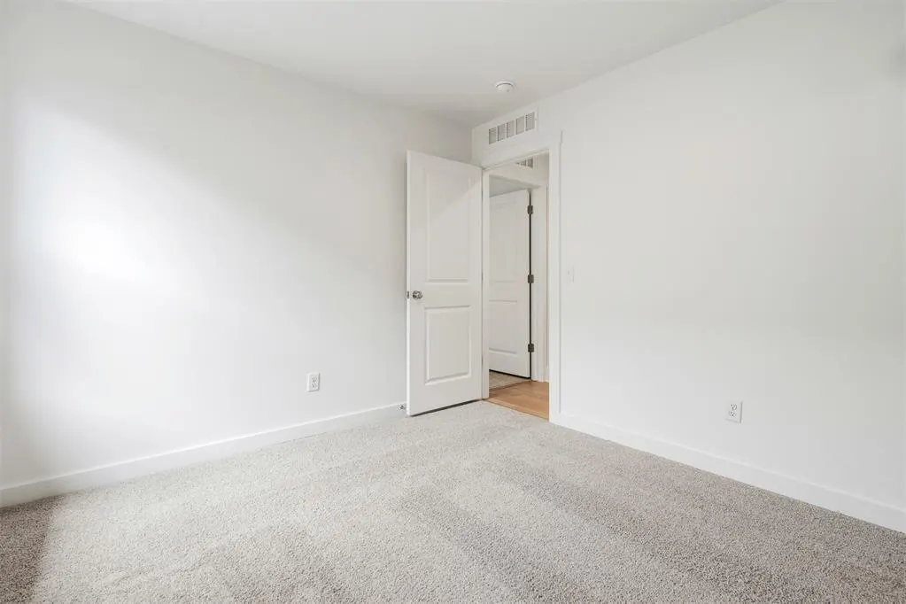 Photo 25 — 260 Woodrock Street, Harrah, OK 73045