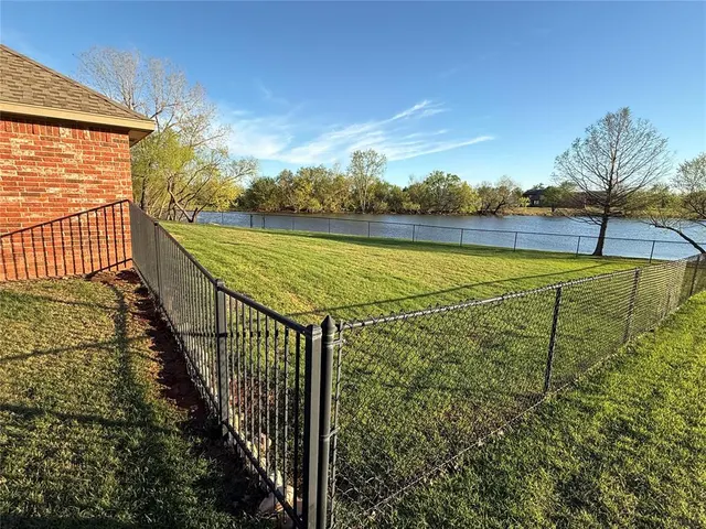Photo 4 — 4700 Southcreek Road, Moore, OK 73165