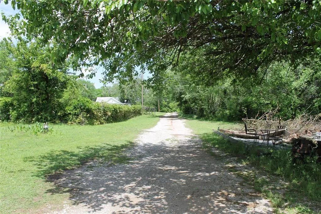 Photo 2 — 1020 W Oakland Street, Shawnee, OK 74801