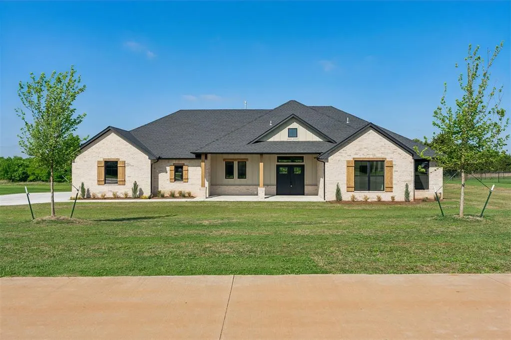 Photo 2 — 9273 Regado Court, Guthrie, OK 73044